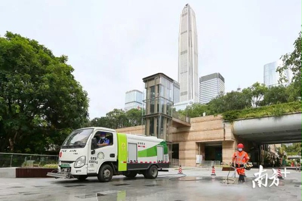 4机器代替人的清扫模式-华体平台环保