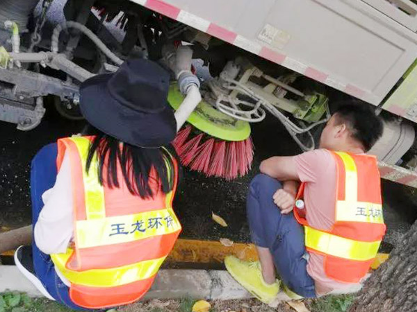 青春，在路上 华体平台环保新人现场学习实践活动！
