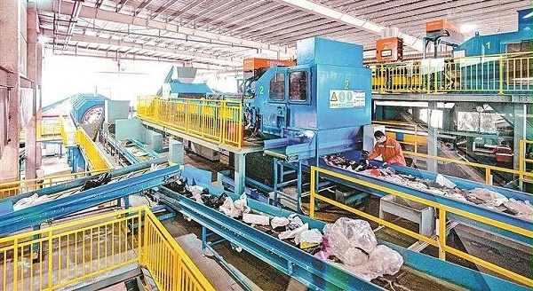 华体平台环保：厦门建成全国首个低值可回收物分拣中心