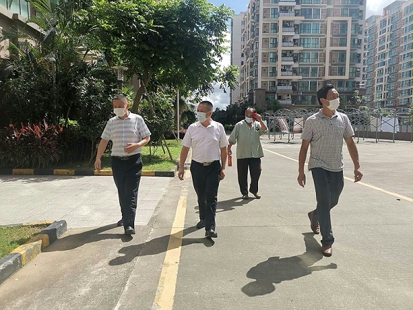 高温与台汛期的安全培训-华体平台环保4