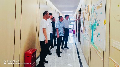 华体平台环保-客户一行到我司调研考察