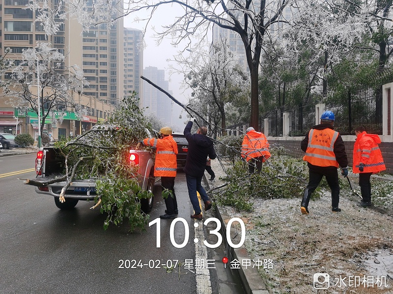 华体平台环保：清冰除雪