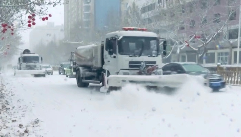 喀什华体平台环保清雪行动