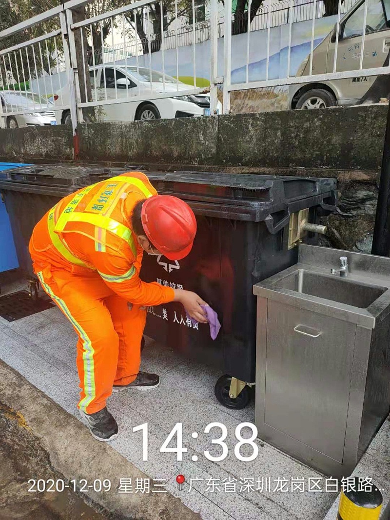 华体平台环保平湖项目现场作业