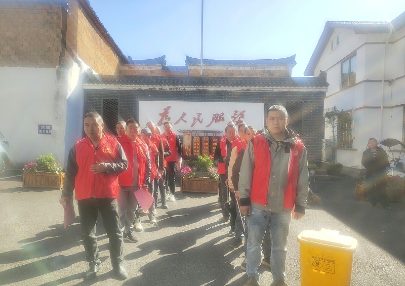 华体平台环保：武夷山市“三员合一”生态人防巡护之赶集宣传